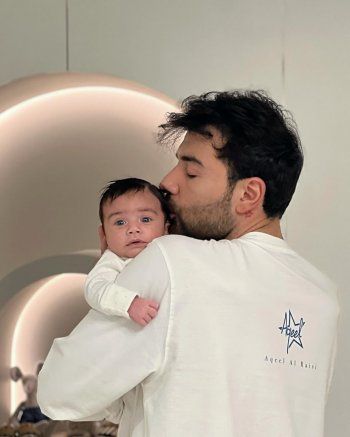 شاهد .. عقيل الرئيسي برسالة مؤثرة لإبنه: "سأكون عصاك السحرية"