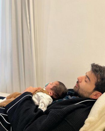 شاهد .. عقيل الرئيسي برسالة مؤثرة لإبنه: "سأكون عصاك السحرية"