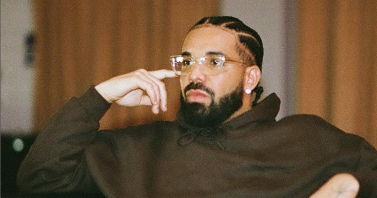 شاهد .. بالفيديو- هدايا لا تقدر بثمن لمعجبة درايك الوفية..إليكم التفاصيل