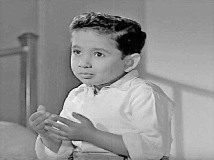 بعد تعرضه لأزمة صحية.. من هو أحمد فرحات وكيف سخر مبارك منه؟