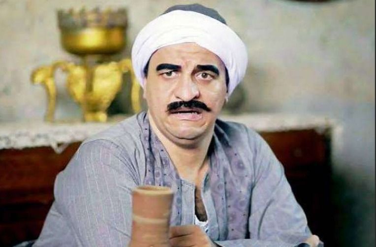 إصابة الفنان هشام إسماعيل بقطع في الركبة