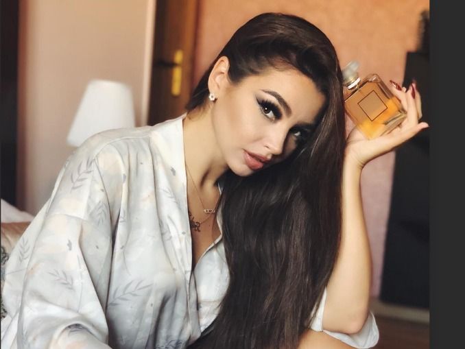 جوهرة مبقاش عندها زوق : لابسه جلابية ولافستان !!