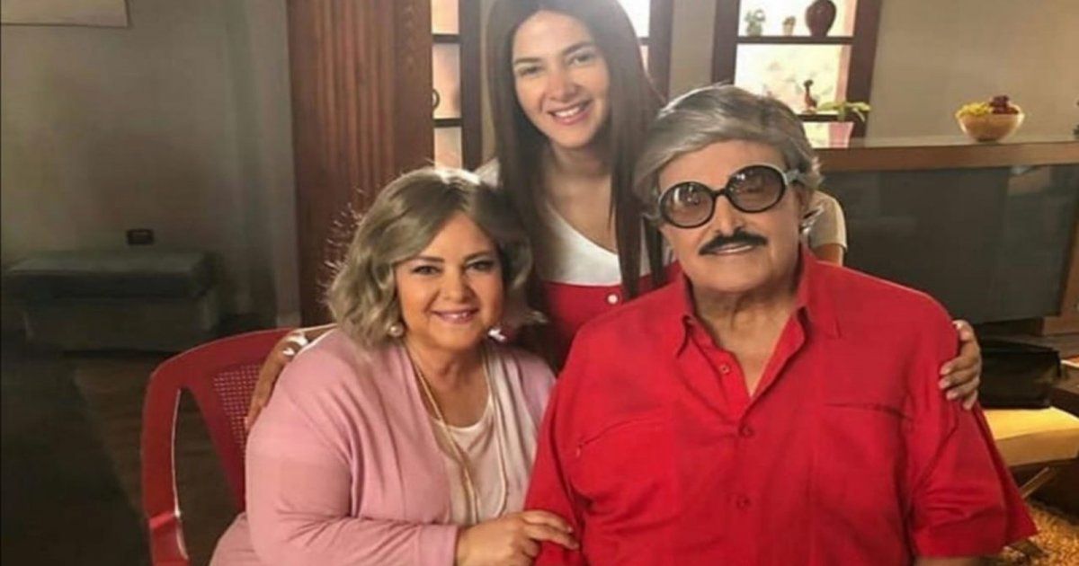 شاهد .. بالصورة- دنيا سمير غانم تشتاق إلى والديها الراحلين سمير غانم ودلال عبد العزيز وتستذكرهما بهذه الكلمات