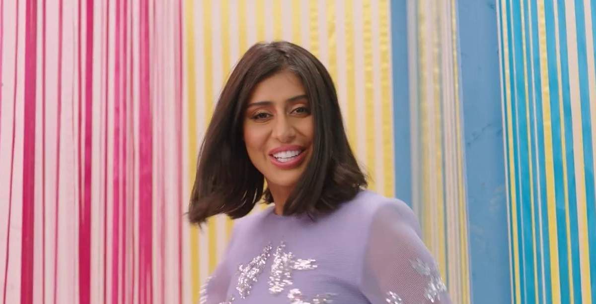 شاهد .. فرح الصراف برسالة لافتة لـ إليسا