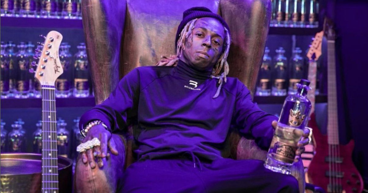 شاهد .. بالفيديو- ليل واين يصدم بعد رؤيته تمثاله الشمعي وتعليقه سيفاجئكم