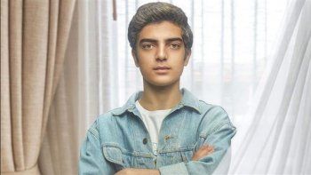 شاهد .. خاص - معتز هشام : أحببت هذا الأمر تحديداً في نيللي كريم واكتسبته منها