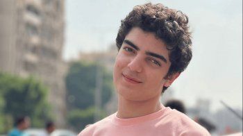 شاهد .. خاص - معتز هشام : أحببت هذا الأمر تحديداً في نيللي كريم واكتسبته منها