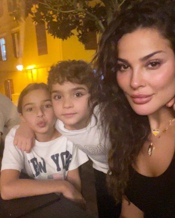 شاهد .. نادين نسيب نجيم برفقة أصدقائها الحقيقيين-بالصور