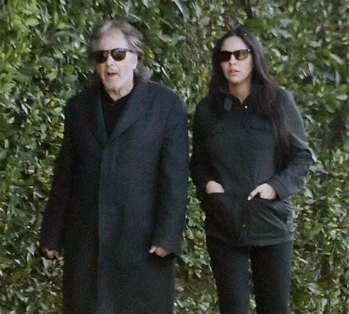 بعد الحديث عن طلاقهما .. نور الفلاح تظهر مع آل باتشينو في مطعم شهير