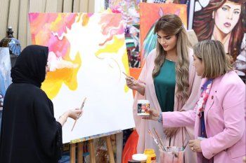 شاهد .. الظهور الأول للشيخة مهرة بنت محمد آل مكتوم بعد إعلان حملها