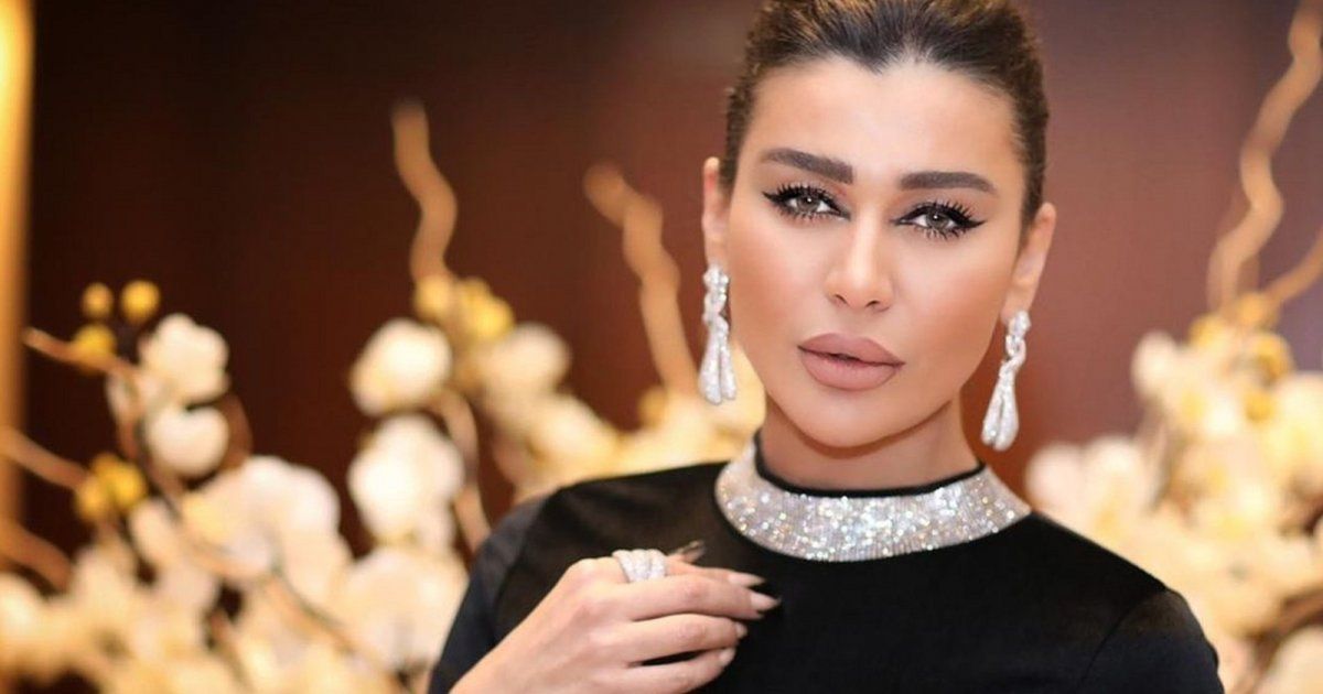 شاهد .. أول تعليق لنادين الراسي بعد أن ضربها شقيقها في المستشفى