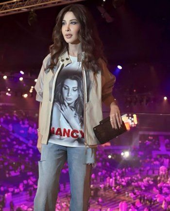 شاهد .. سعر مرتفع لـ إطلالة نانسي عجرم الكاجوال في افتتاح موسم الرياض