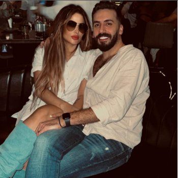 شاهد .. بالصور- بأجواء رومنسية..ندى الكامل و أحمد خالد يتألقان بإطلالة مليئة بالحب