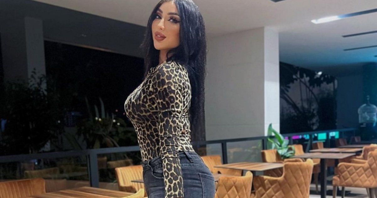 شاهد .. بالصور- بلوك راضي رائع.. دنيا بطمة تتألق بأخر ظهور لها