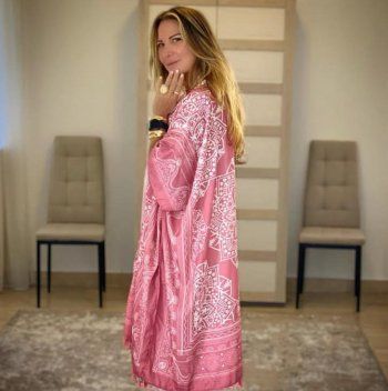 شاهد .. ملكة جمال لبنان 1995 تكسر صمتها وتعبر عن مخاوفها من الأسوأ