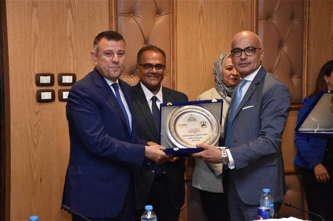 أخبار مصر | من هو الدكتور محمد ضياء زين العابدين رئيس جامعة عين شمس الجديد؟.. معلومات كثيرة عنه