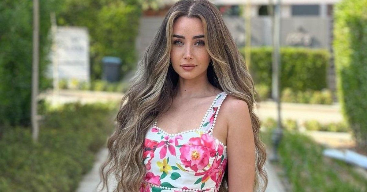 شاهد .. هنا الزاهد تخطف الأنظار .. بأحدث إطلالة لها