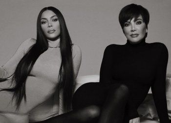 شاهد .. بالصور- كيم كارداشيان تعايد والدتها كريس جينر في يوم ميلادها بهذه الكلمات