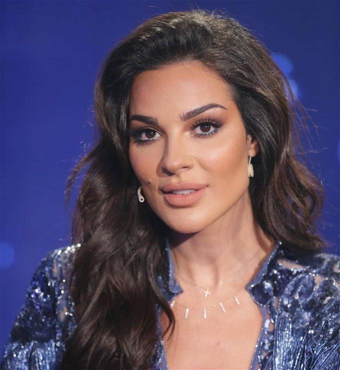 نادين نسيب نجيم تثير الجدل بتصريح غريب.. هل ستعتزل الفن؟