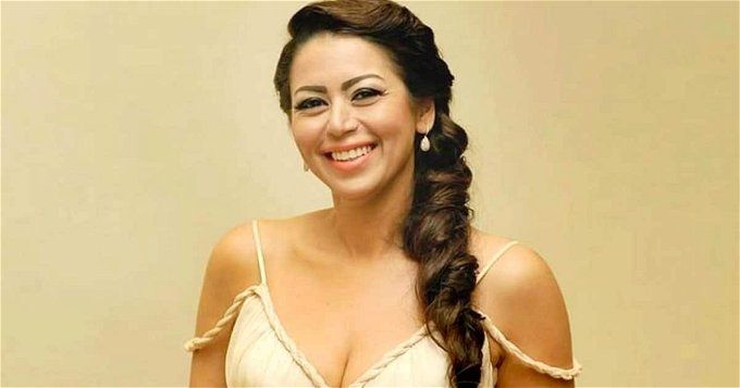 لقاء الخميسي ترد لأول مرة بعد ظهورها تردد ترانيم بإحدى الكنائس.. القصة الكاملة