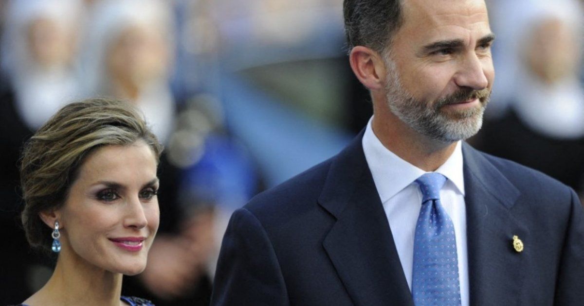 شاهد .. بالصور- استقبال مهيب وأناقة ملكية.. الملك فيليب والملكة ليتيزيا في الدنمارك