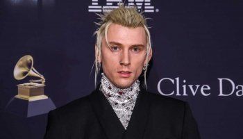 شاهد .. نجم شهير: "أكره أن أكون في الأماكن العامة"