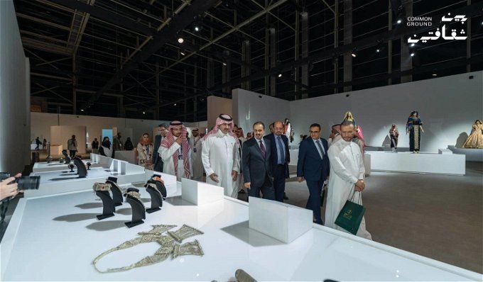 أخبار مصر | معرض الثقافة السعودية في باريس.. ابهر زواره بجميع مخطوطاته