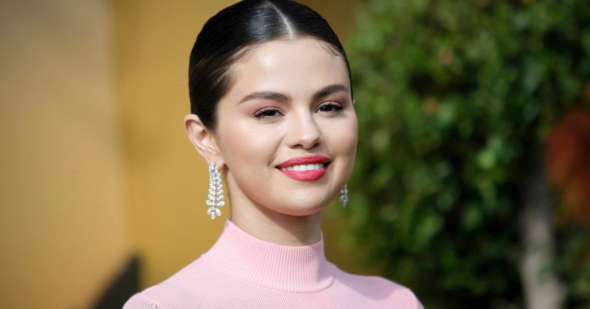 شاهد .. سيلينا غوميز تتبرع لإغاثة الضحايا الفلسطينيين .. عبر شركتها الخاصة لمستحضرات التجميل