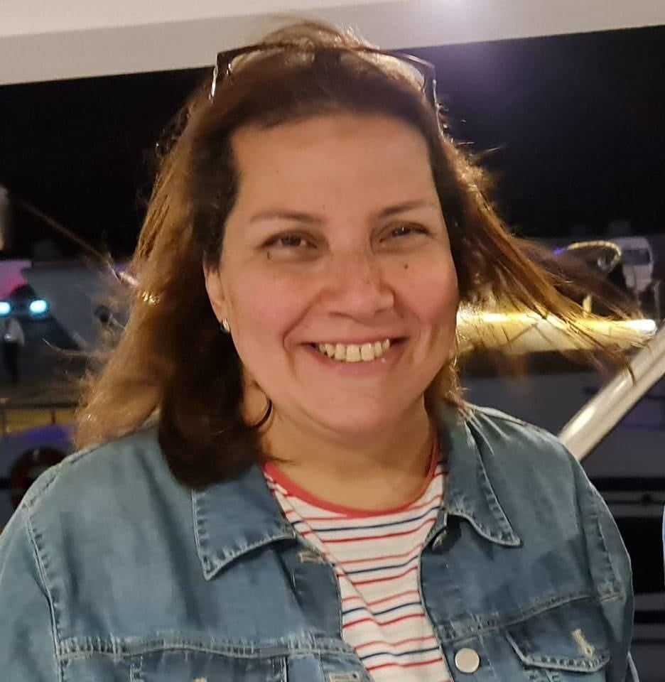 زوجة بيومي فؤاد تدافع عنه :إديتها كام دولار