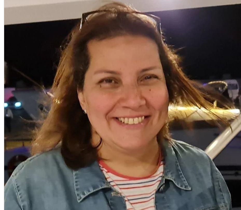 زوجة بيومي فؤاد تدافع عنه :إديتها كام دولار