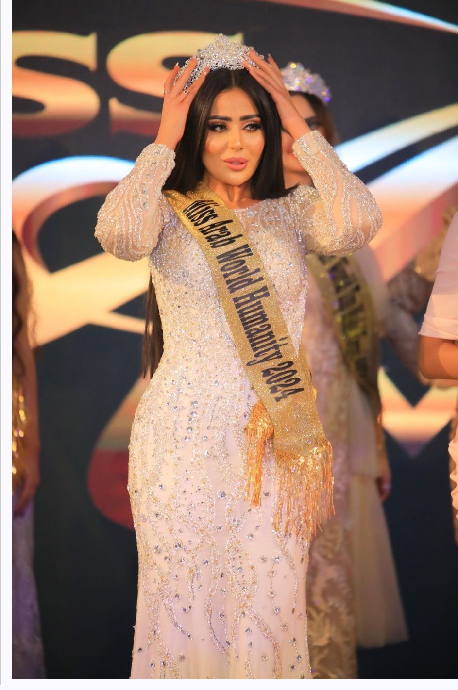 ياسمين محمود تتوج بلقب “ملكة جمال العرب 2024” من أجل غزة