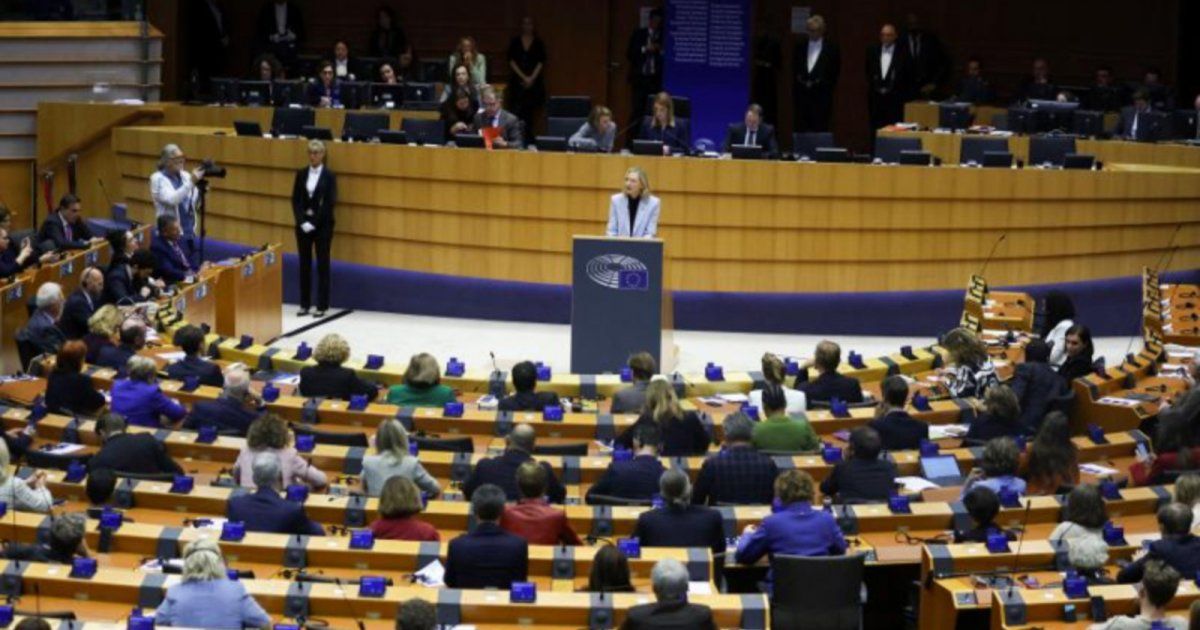 شاهد .. ممثلة أسترالية أمام البرلمان الأوروبي: "أوقفوا إطلاق النار في غـ زة"