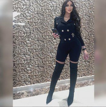 شاهد .. بالصورة - دنيا بطمة تتألق بلوك أسود وتخطف الأنظار