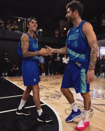 شاهد .. بالفيديو- هل يبتعد جاستن بيبرعن الغناء ويحترف هذه الرياضة!