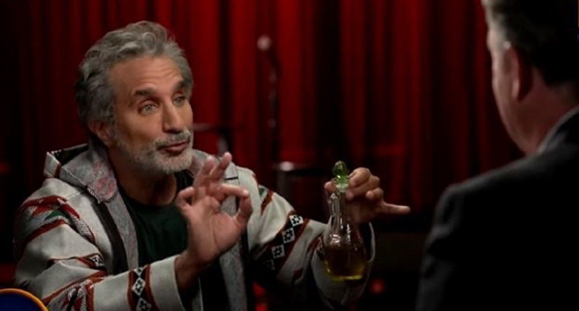 شاهد .. باسم يوسف يكشف كواليس الحلقة الثانية التي اجراها مع بيرس مورغان وهذا سبب إهدائه له زيت الزيتون