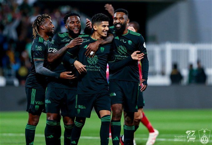 أخبار الرياضة | الأهلي يعود للنتائج السلبية بسقوط أمام ضمك في الدوري السعودي | فيديو