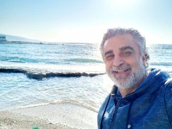 شاهد .. خاص - طوني أبي كرم : " جورج الراسي من الفنانين الذين لم يأخذوا حقّهم " ويكشف عن مفاجأة مع راغب علامة