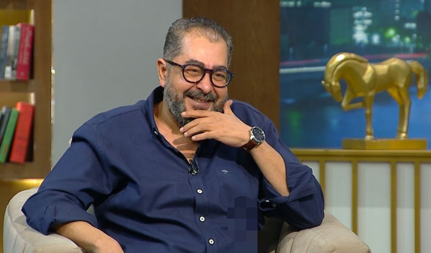 الفنان طارق عبد العزيز في ضيافة عمرو الليثي ببرنامج واحد من الناس