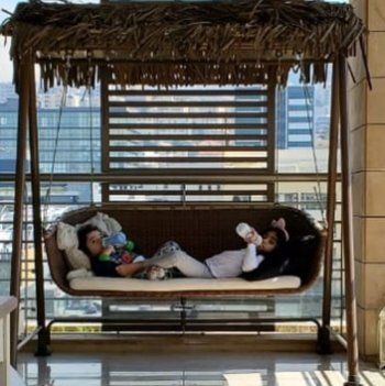 شاهد .. جولة في منزل زياد برجي الذي يعكس ذوقه الرفيع- بالصور