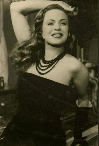 في ذكري ميلادها .. معلومات مثيرة عن دلوعة السينما ” هند رستم “