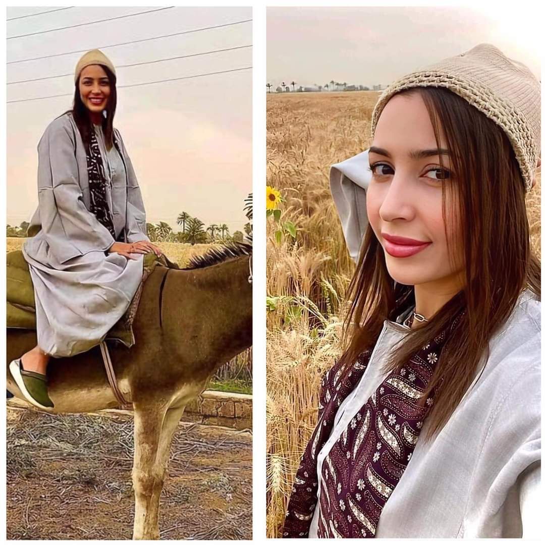 جنات راكبه حمار في عيد ميلادها