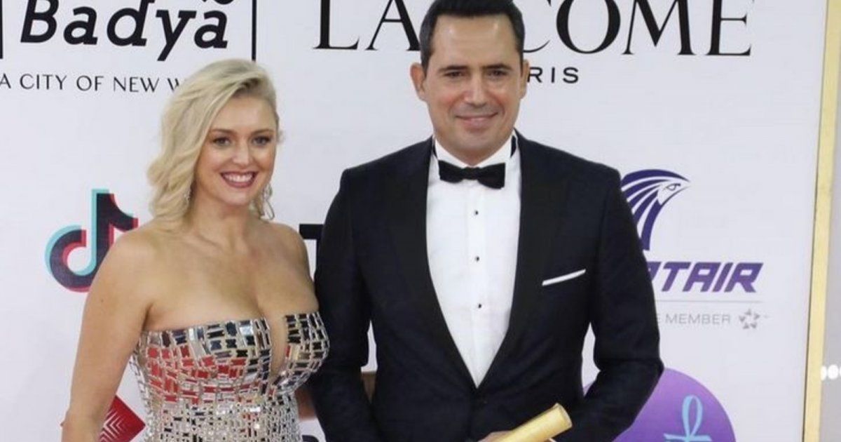 شاهد .. أجمل إطلالات زوجة ظافر العابدين البريطانية.. فساتين جريئة ومفتوحة - بالصور