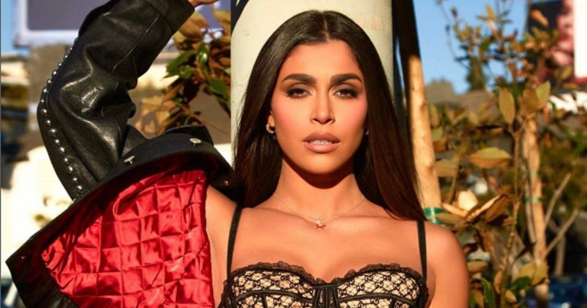 شاهد .. بالصور- من داخل صالة الرقص..ياسمينا زيتون تتألق بلوك كاجوال رائع