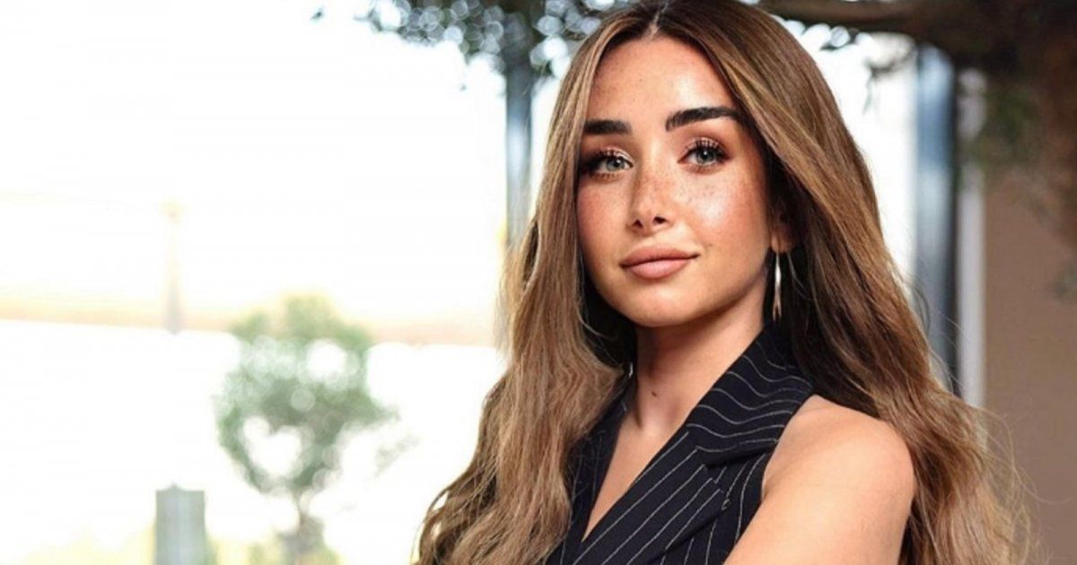 شاهد .. بأنوثة وجمال رائع..هنا الزاهد تخطف قلوب الجمهور بإطلالتها الأخيرة- بالصور