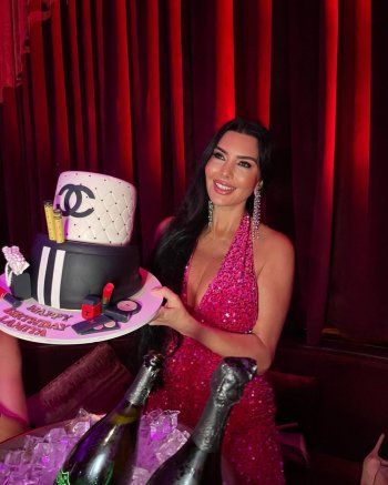 شاهد .. لاميتا فرنجية تحتفل بـ عيد ميلادها في دبي.. إطلالة جريئة ومشروبات كحولية - بالصور