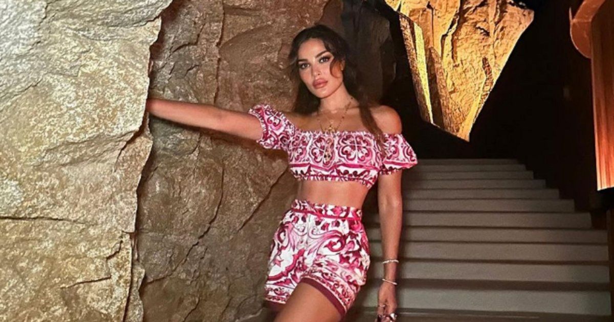 شاهد .. بالفيديو- نادين نسيب نجيم تسحر الجمهور بجمالها وأنوثتها