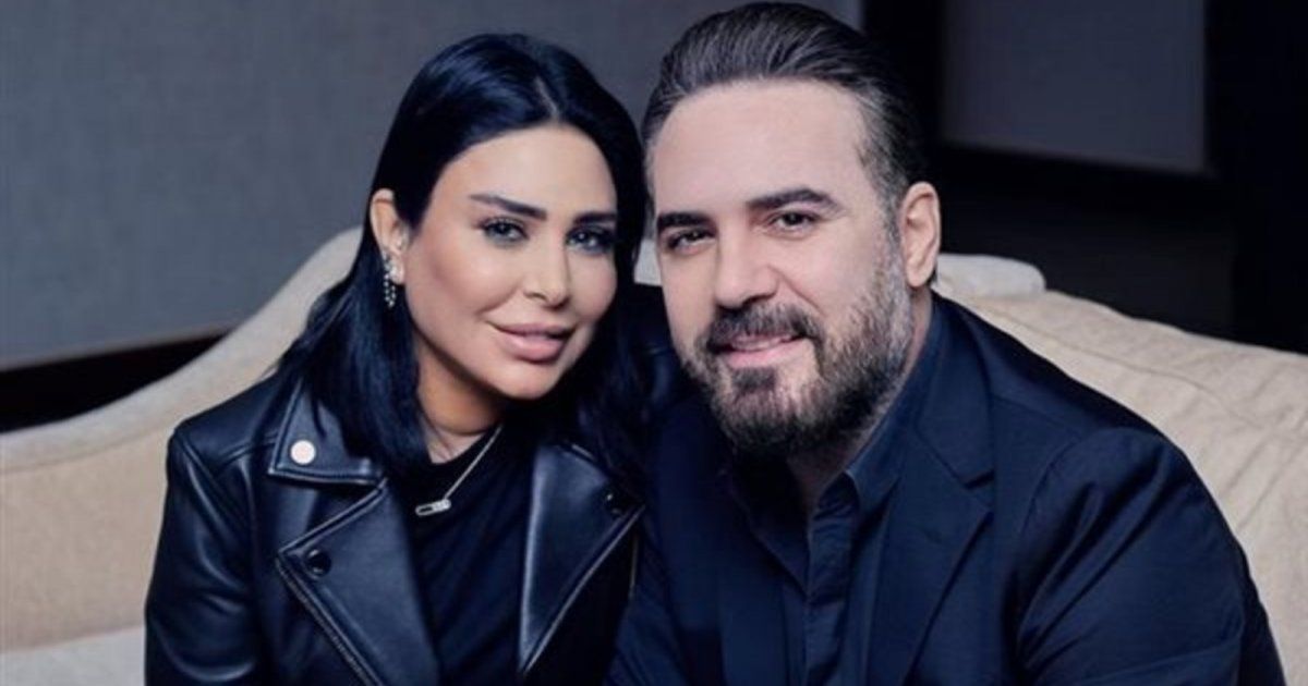 شاهد .. وائل جسار وزوجته الجميلة يحتفلان بعيد زواجهما الـ 18 وصورة رومانسية تجمعهما