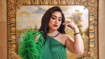 شاهد .. غادة عبد الرازق تساند بوسي بعد طلاقها من هشام ربيع وتعلق على صور جديدة لها