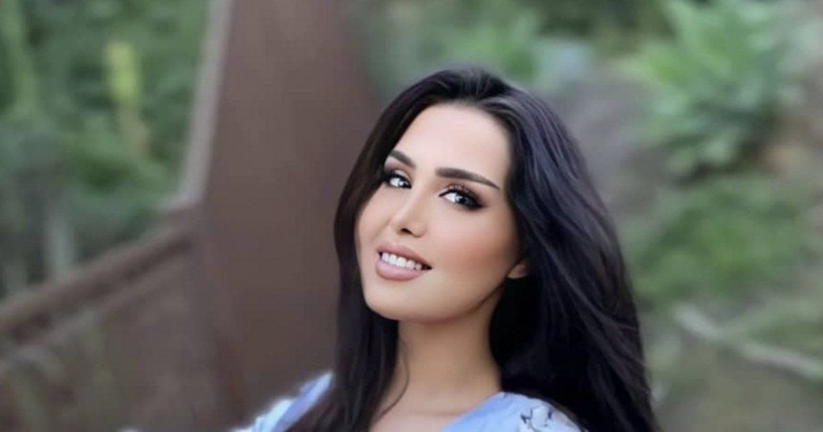 شاهد .. إبن هند القحطاني بين أحضان خطيبته كايلي-بالصورة