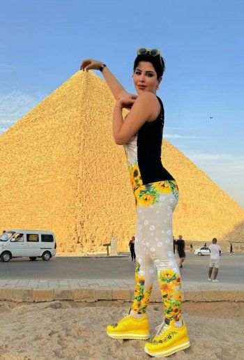 شاهد .. أغرب إطلالات شمس الكويتية التي أحدثت بلبلة على مواقع التواصل الاجتماعي